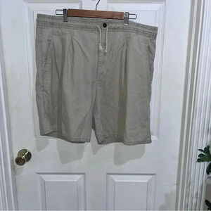 City streets men’s khaki shorts